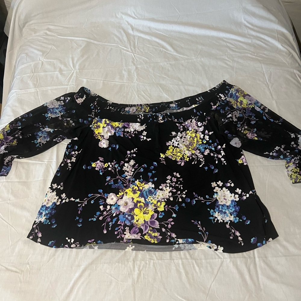 Torrid OTS (Off The Shoulder) Floral Blouse